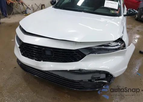 2023 Honda Accord Hybrid Sport-L z USA, uszkodzony, nr VIN 1HGCY2F77PA049143